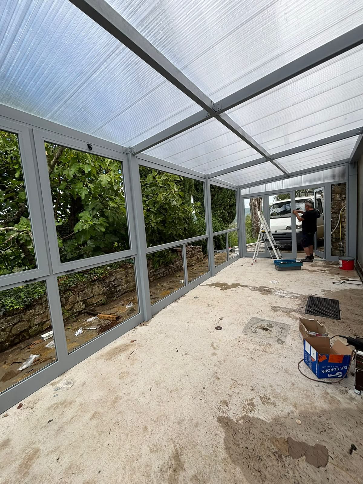 Chiusura veranda con vetrate panoramiche